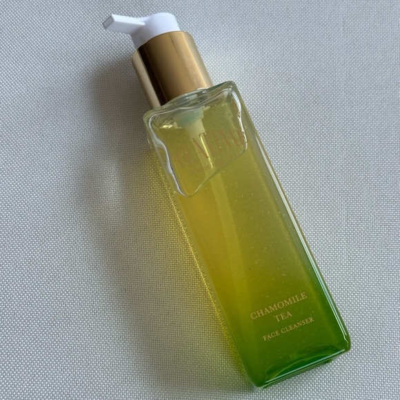 NWT BYROE Chamomile Tea Face Cleanser - Picture 2 of 3
